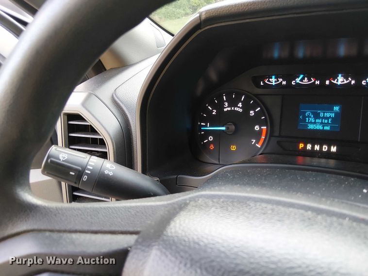 image for item EV4096 2022 Ford F350 Super Duty XL bucket truck