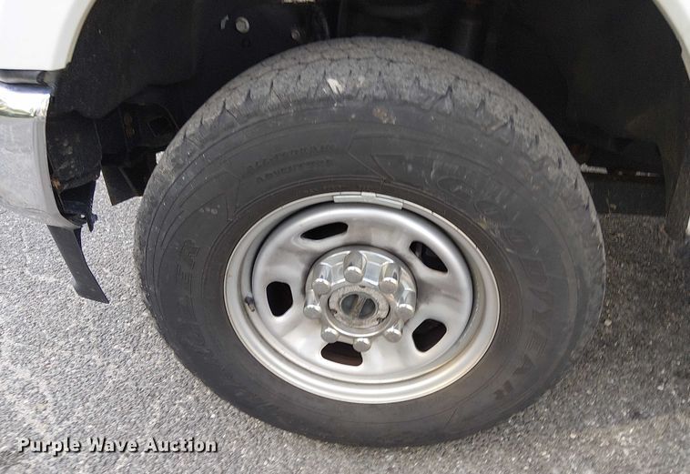 image for item EV4096 2022 Ford F350 Super Duty XL bucket truck