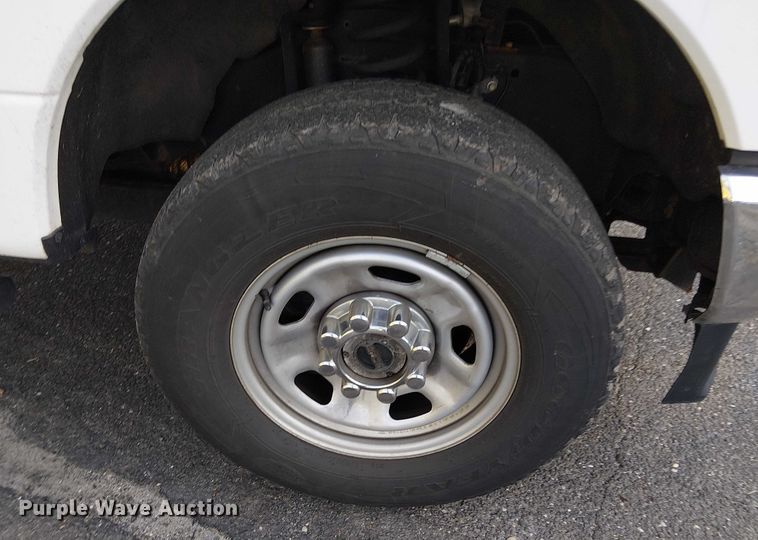 image for item EV4096 2022 Ford F350 Super Duty XL bucket truck