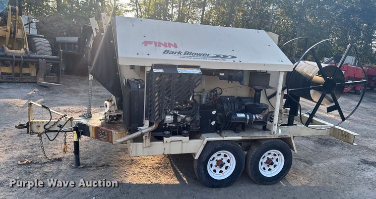 image for item EV4097 2016 Finn BB302-21 wood chipper