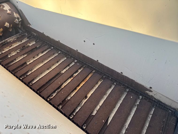 image for item EV4097 2016 Finn BB302-21 wood chipper