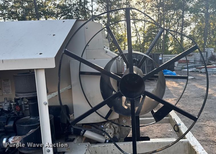 image for item EV4097 2016 Finn BB302-21 wood chipper