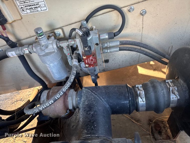 image for item EV4097 2016 Finn BB302-21 wood chipper