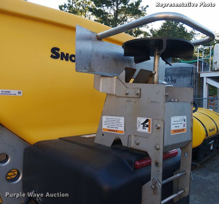 image for item EV4102 SnowEx spreader