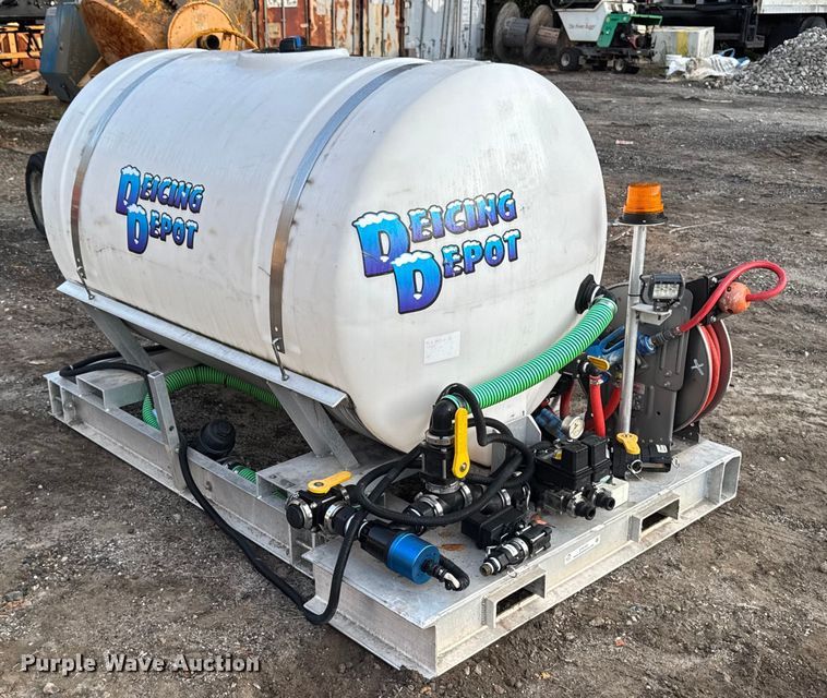 image for item EV4107 Deicing Depot Deicing tank skid