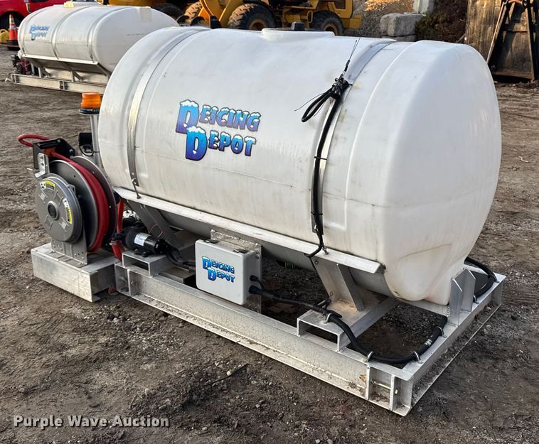 image for item EV4107 Deicing Depot Deicing tank skid