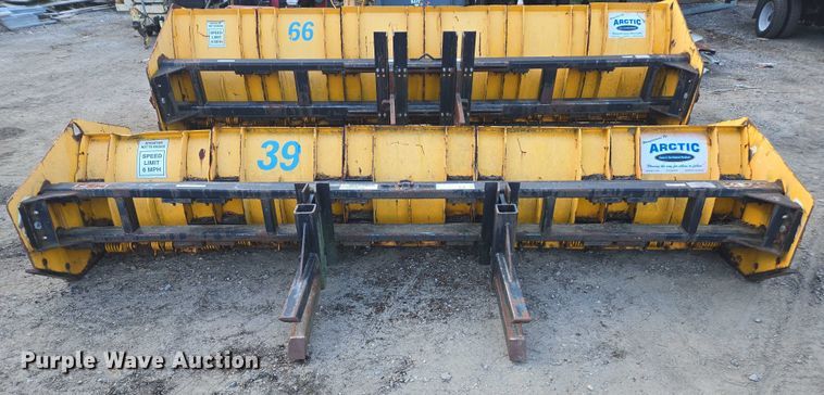 image for item EV4110 Artic wheel loader snow pusher