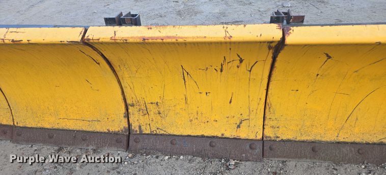 image for item EV4110 Artic wheel loader snow pusher