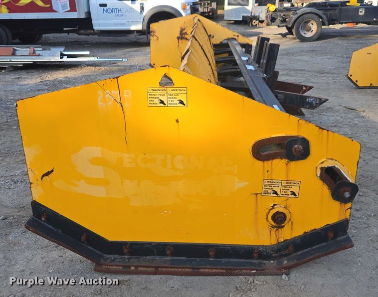 image for item EV4111 Artic wheel loader snow pusher