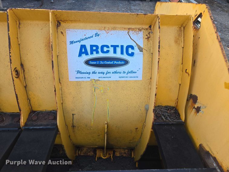 image for item EV4111 Artic wheel loader snow pusher