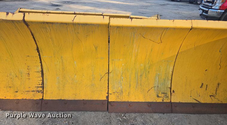 image for item EV4111 Artic wheel loader snow pusher