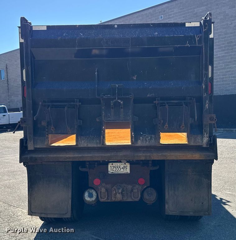 image for item EV4114 2019 Peterbilt 567 dump truck