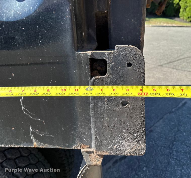 image for item EV4114 2019 Peterbilt 567 dump truck