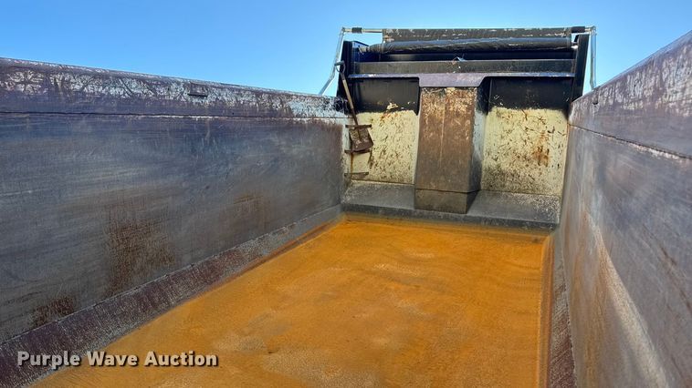 image for item EV4114 2019 Peterbilt 567 dump truck