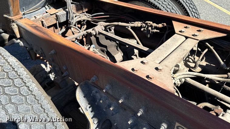 image for item EV4114 2019 Peterbilt 567 dump truck