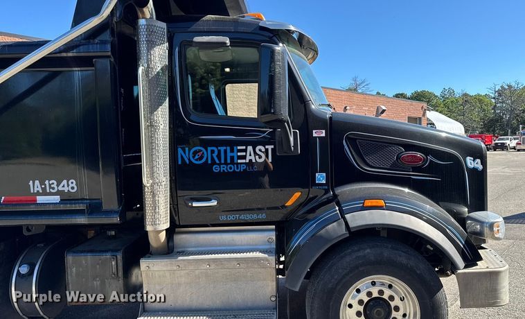 image for item EV4114 2019 Peterbilt 567 dump truck