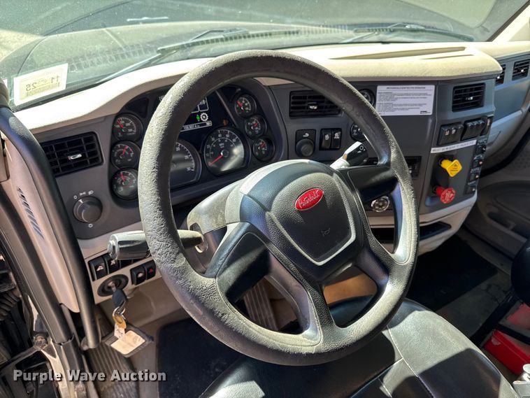 image for item EV4114 2019 Peterbilt 567 dump truck