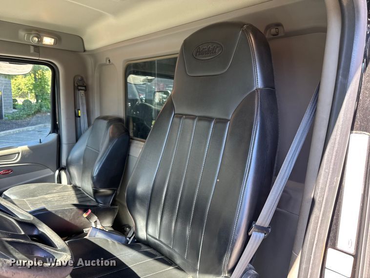 image for item EV4114 2019 Peterbilt 567 dump truck