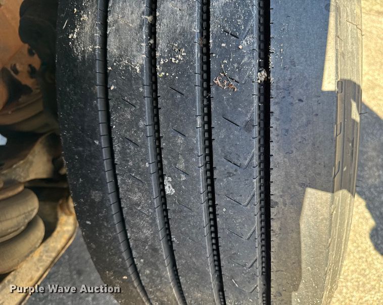 image for item EV4114 2019 Peterbilt 567 dump truck