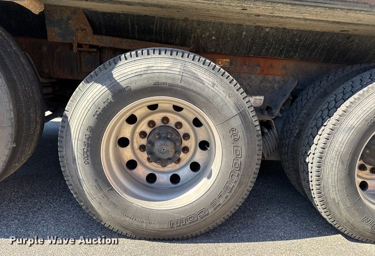 image for item EV4114 2019 Peterbilt 567 dump truck