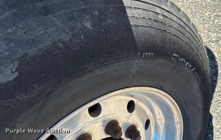 image for item EV4114 2019 Peterbilt 567 dump truck