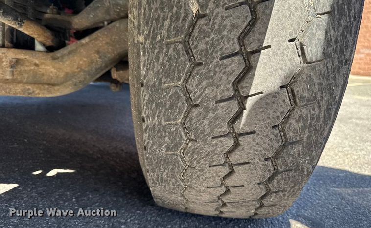 image for item EV4114 2019 Peterbilt 567 dump truck