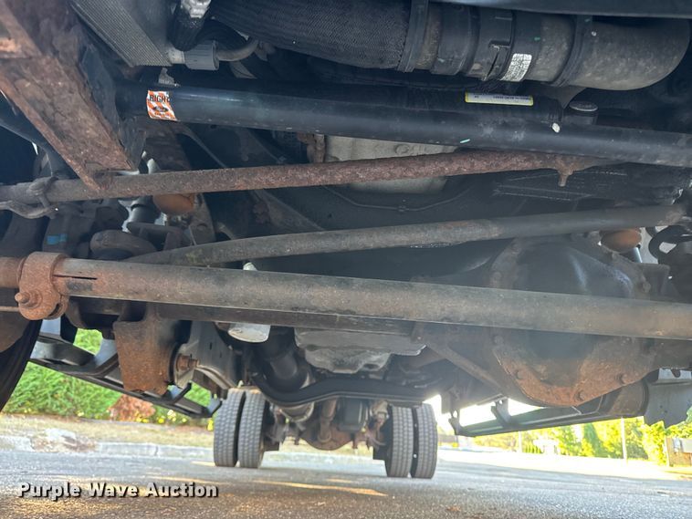 image for item EV4116 2016 Ford F550 Crew Cab dump truck