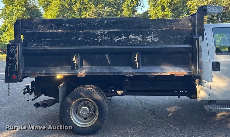 image for item EV4116 2016 Ford F550 Crew Cab dump truck