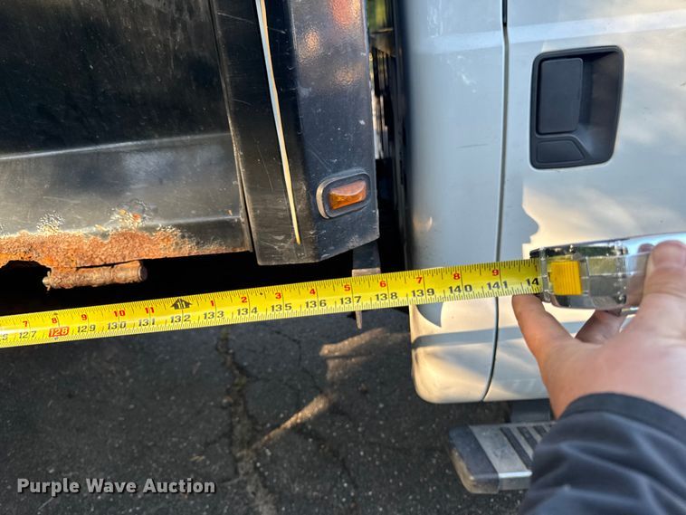 image for item EV4116 2016 Ford F550 Crew Cab dump truck