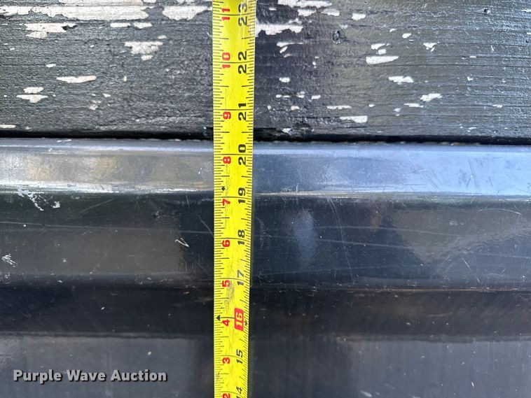 image for item EV4116 2016 Ford F550 Crew Cab dump truck