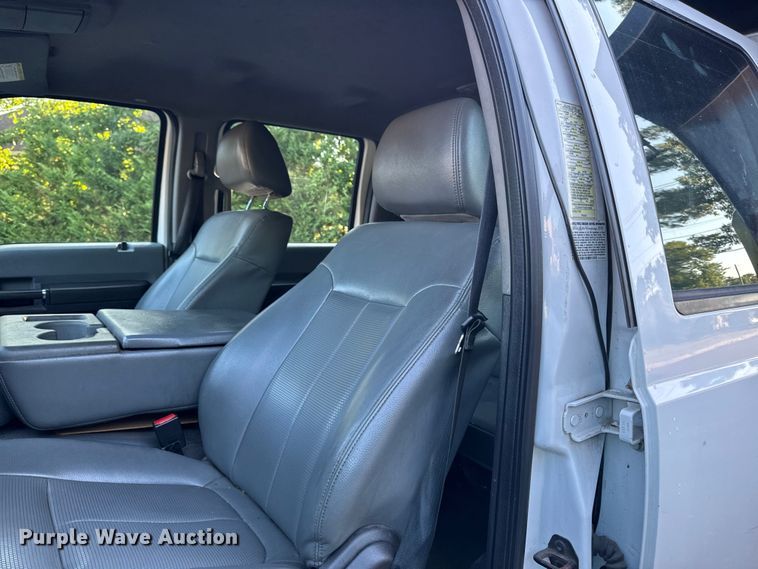 image for item EV4116 2016 Ford F550 Crew Cab dump truck