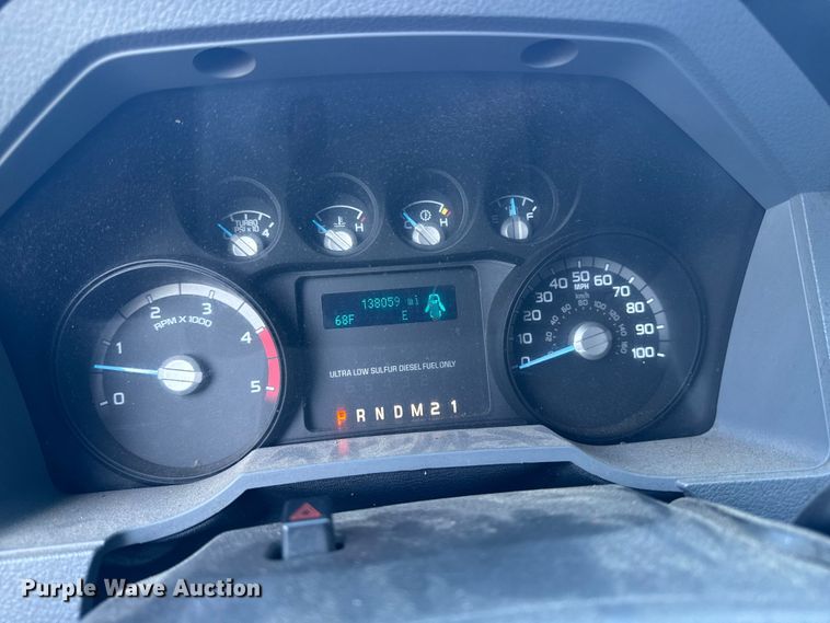 image for item EV4116 2016 Ford F550 Crew Cab dump truck