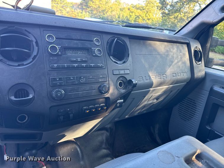 image for item EV4116 2016 Ford F550 Crew Cab dump truck