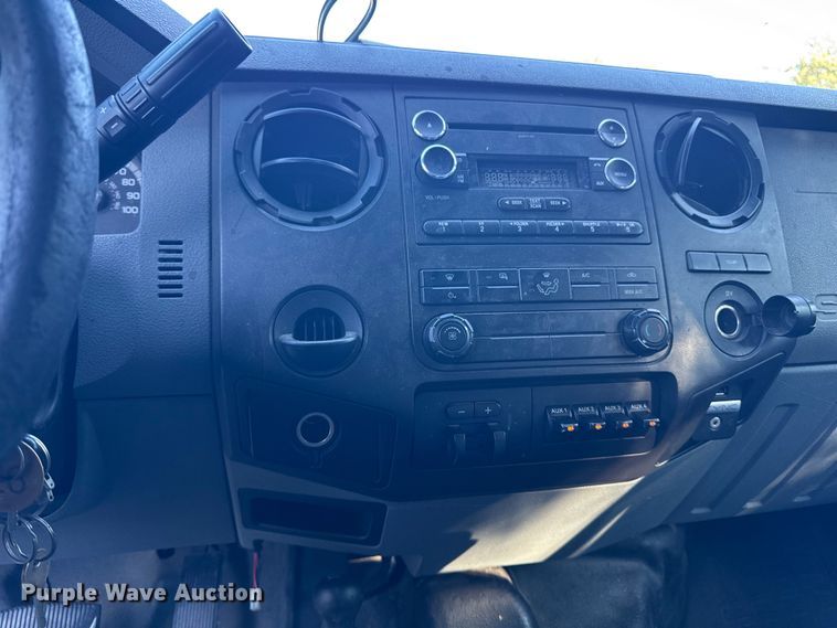 image for item EV4116 2016 Ford F550 Crew Cab dump truck