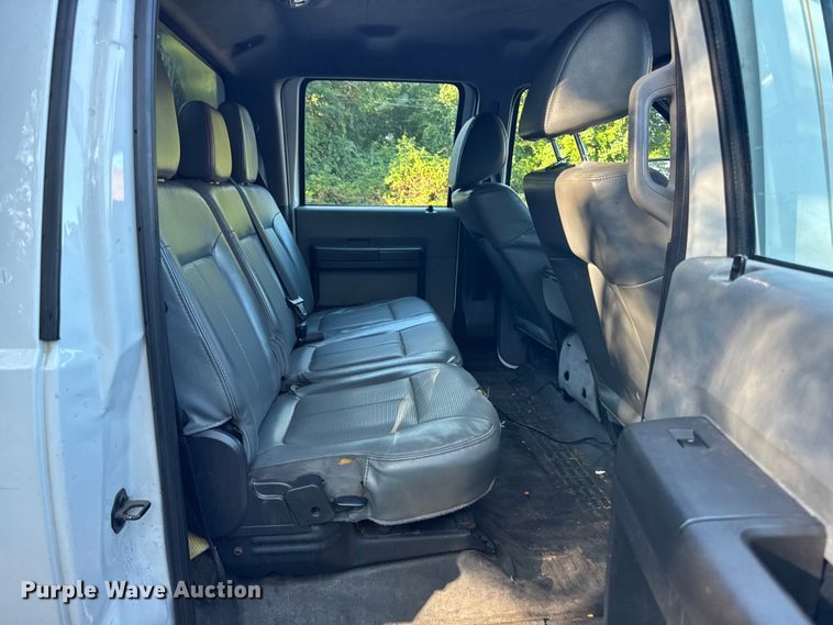 image for item EV4116 2016 Ford F550 Crew Cab dump truck