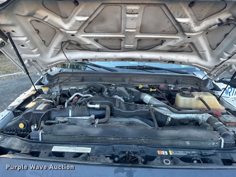 image for item EV4116 2016 Ford F550 Crew Cab dump truck