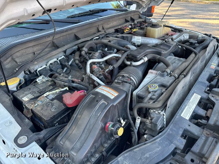 image for item EV4116 2016 Ford F550 Crew Cab dump truck