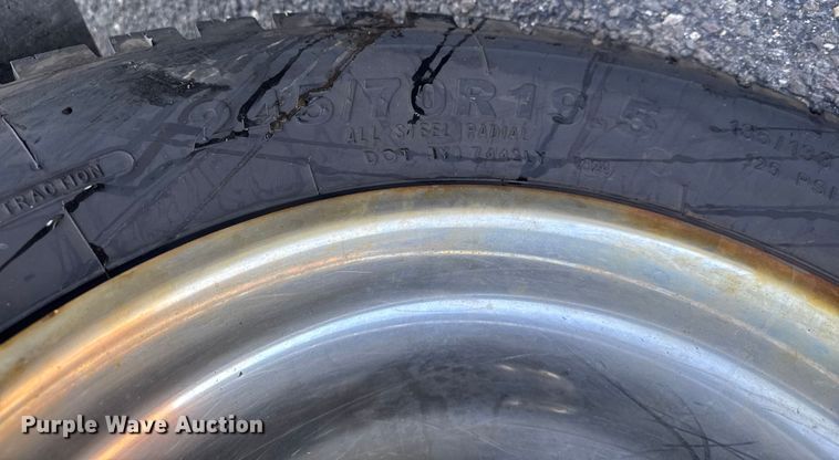 image for item EV4116 2016 Ford F550 Crew Cab dump truck