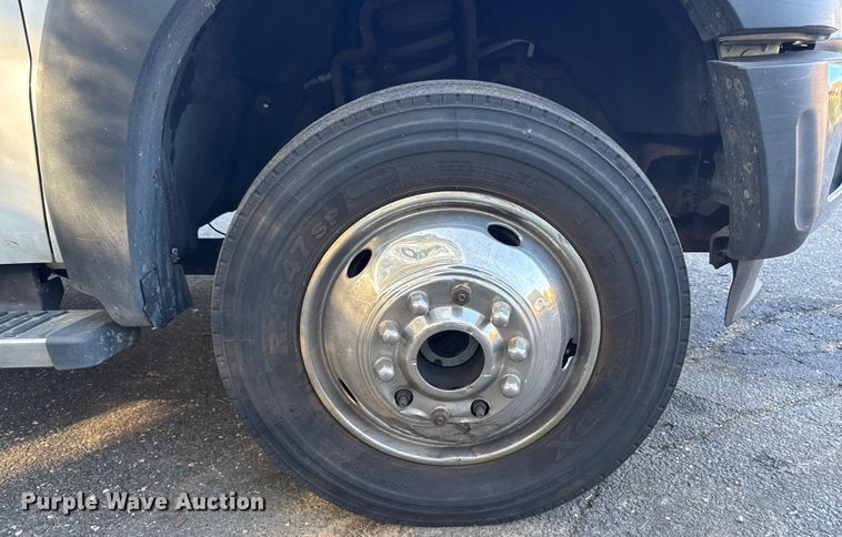 image for item EV4116 2016 Ford F550 Crew Cab dump truck