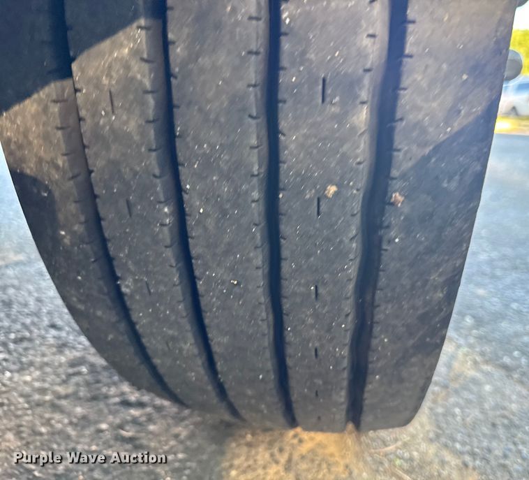 image for item EV4116 2016 Ford F550 Crew Cab dump truck