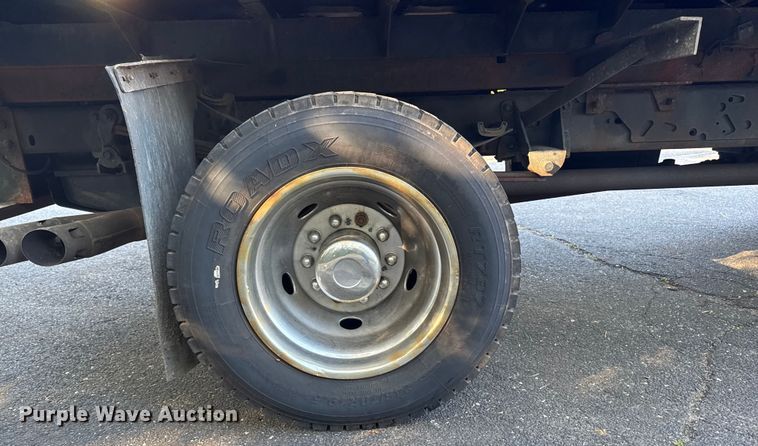 image for item EV4116 2016 Ford F550 Crew Cab dump truck