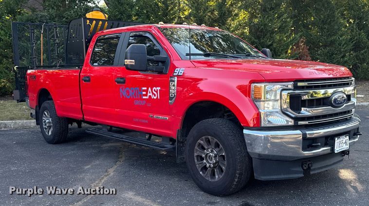 image for item EV4117 2022 Ford F350 Super Duty Crew Cab pickup truck