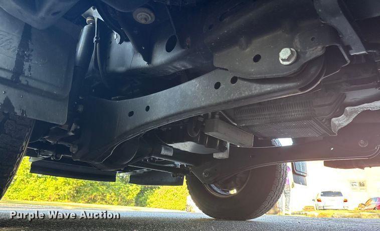 image for item EV4117 2022 Ford F350 Super Duty Crew Cab pickup truck