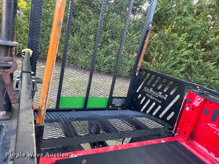 image for item EV4117 2022 Ford F350 Super Duty Crew Cab pickup truck