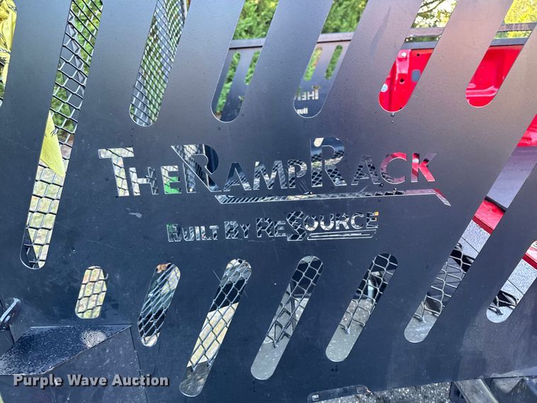 image for item EV4117 2022 Ford F350 Super Duty Crew Cab pickup truck