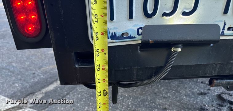 image for item EV4117 2022 Ford F350 Super Duty Crew Cab pickup truck