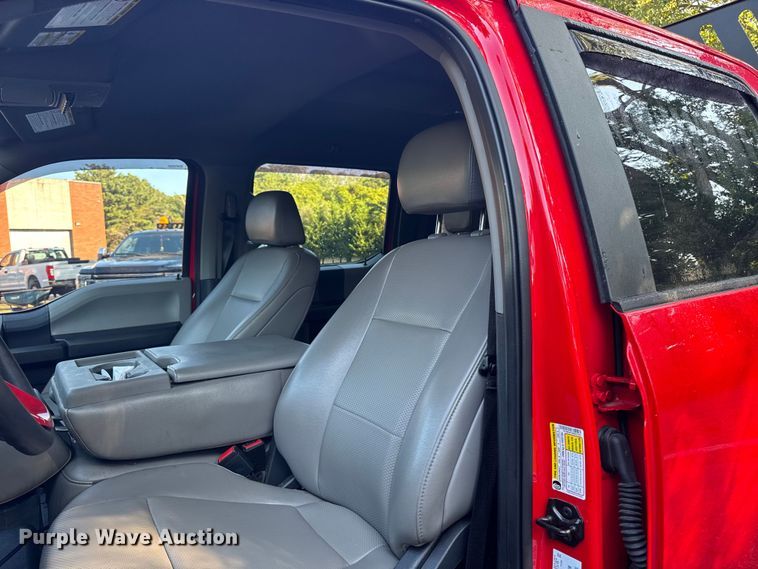 image for item EV4117 2022 Ford F350 Super Duty Crew Cab pickup truck