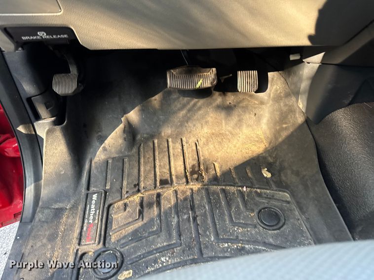 image for item EV4117 2022 Ford F350 Super Duty Crew Cab pickup truck