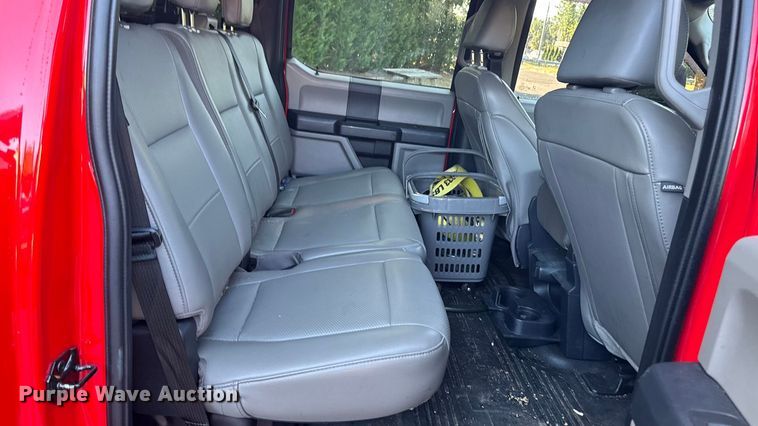 image for item EV4117 2022 Ford F350 Super Duty Crew Cab pickup truck