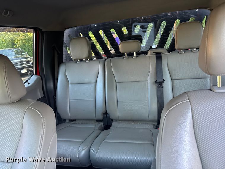 image for item EV4117 2022 Ford F350 Super Duty Crew Cab pickup truck